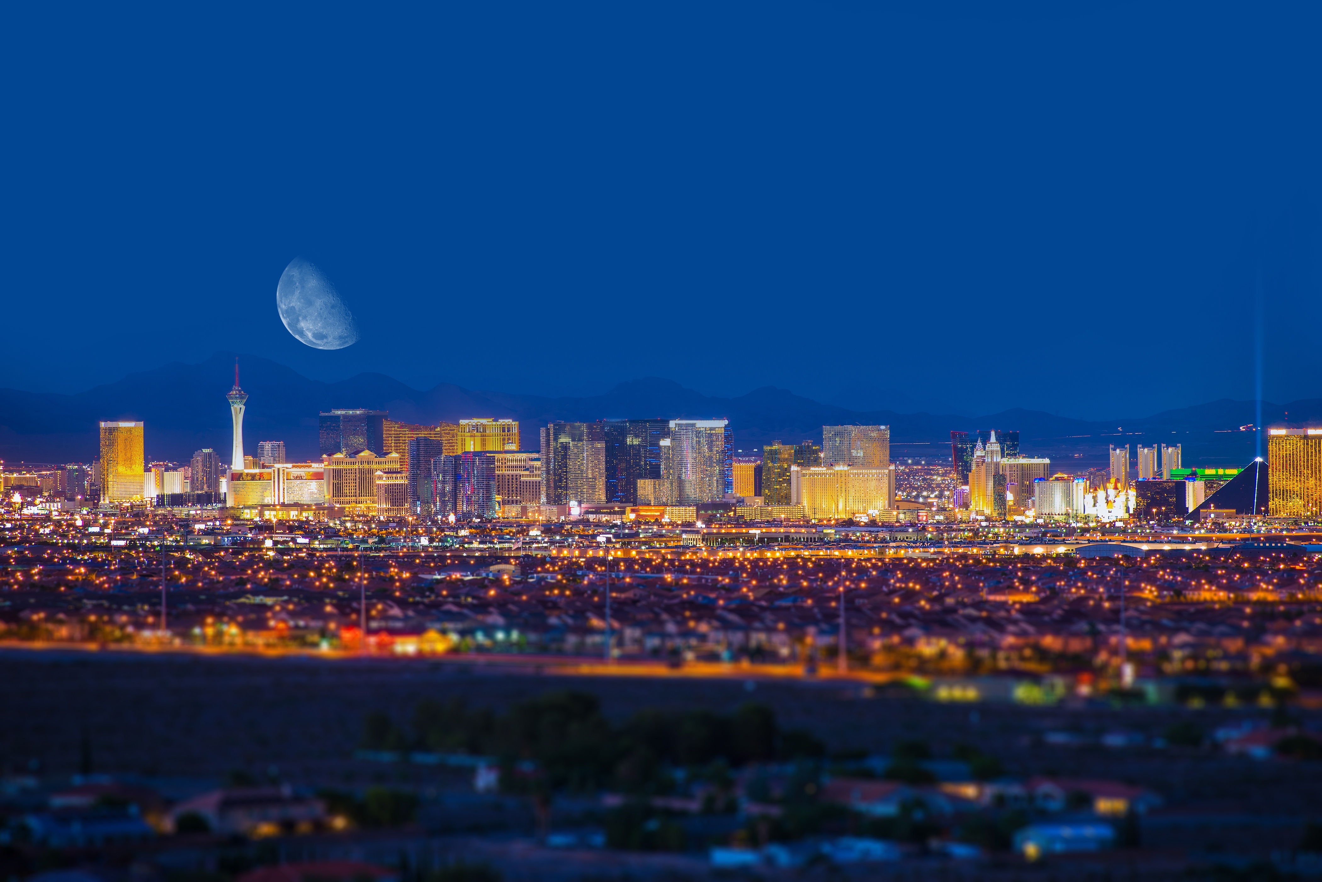 Las Vegas Skyline Night.jpg